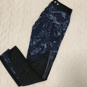 Oakley Women’s Leggings